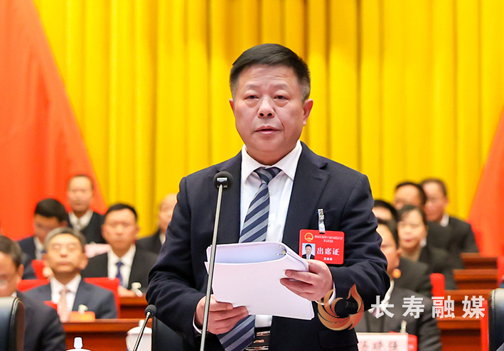 王身高主持会议并讲话 (2)