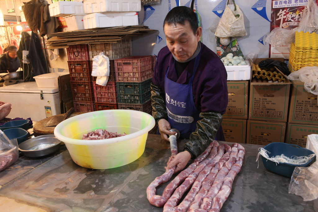 春节将至鲜肉畅销 (2)