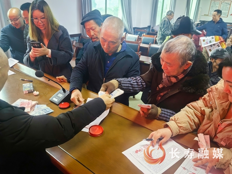 八颗街道石马村:“甜蜜”产业见成效1