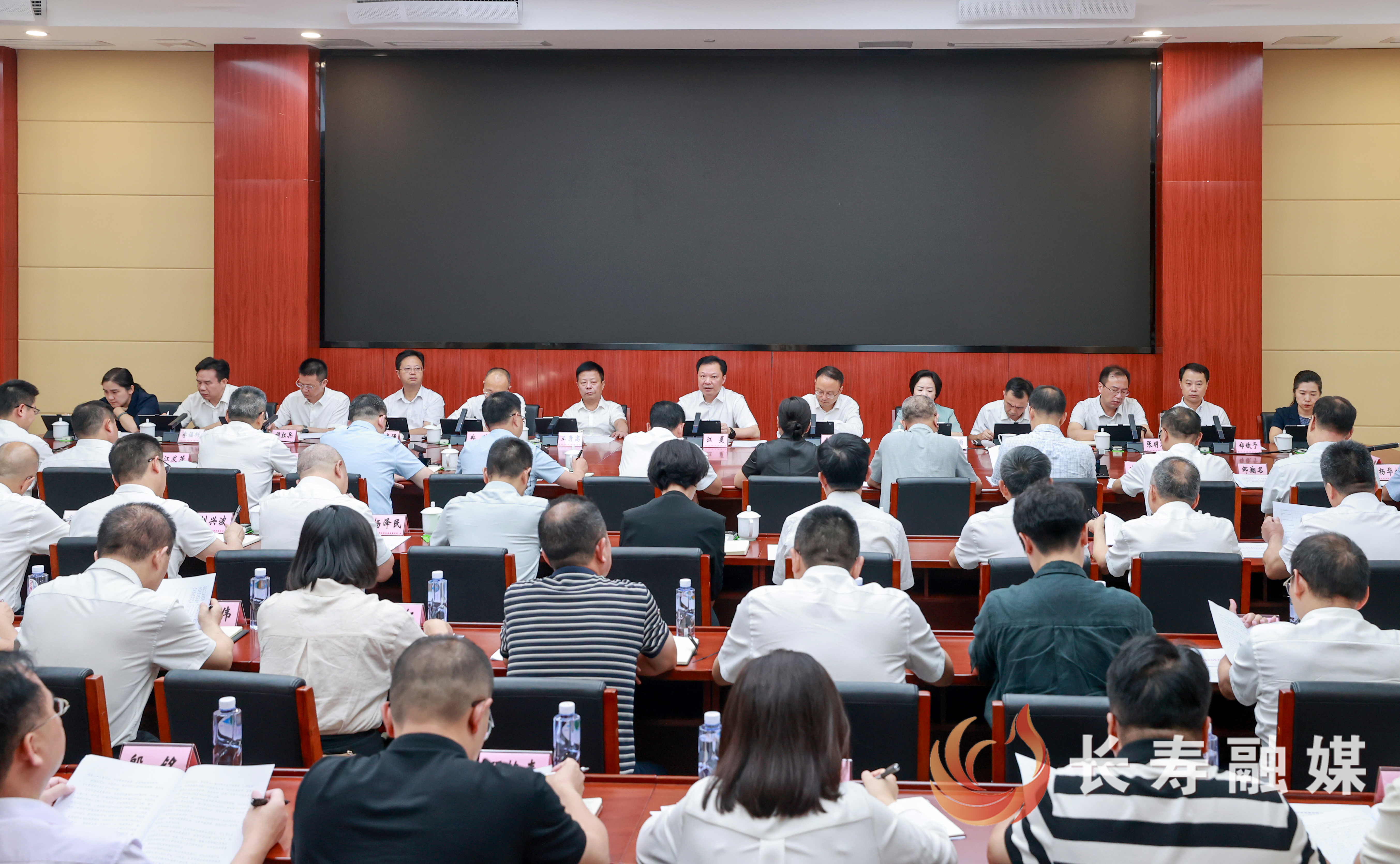 区委常委会召开第156次(扩大)会议