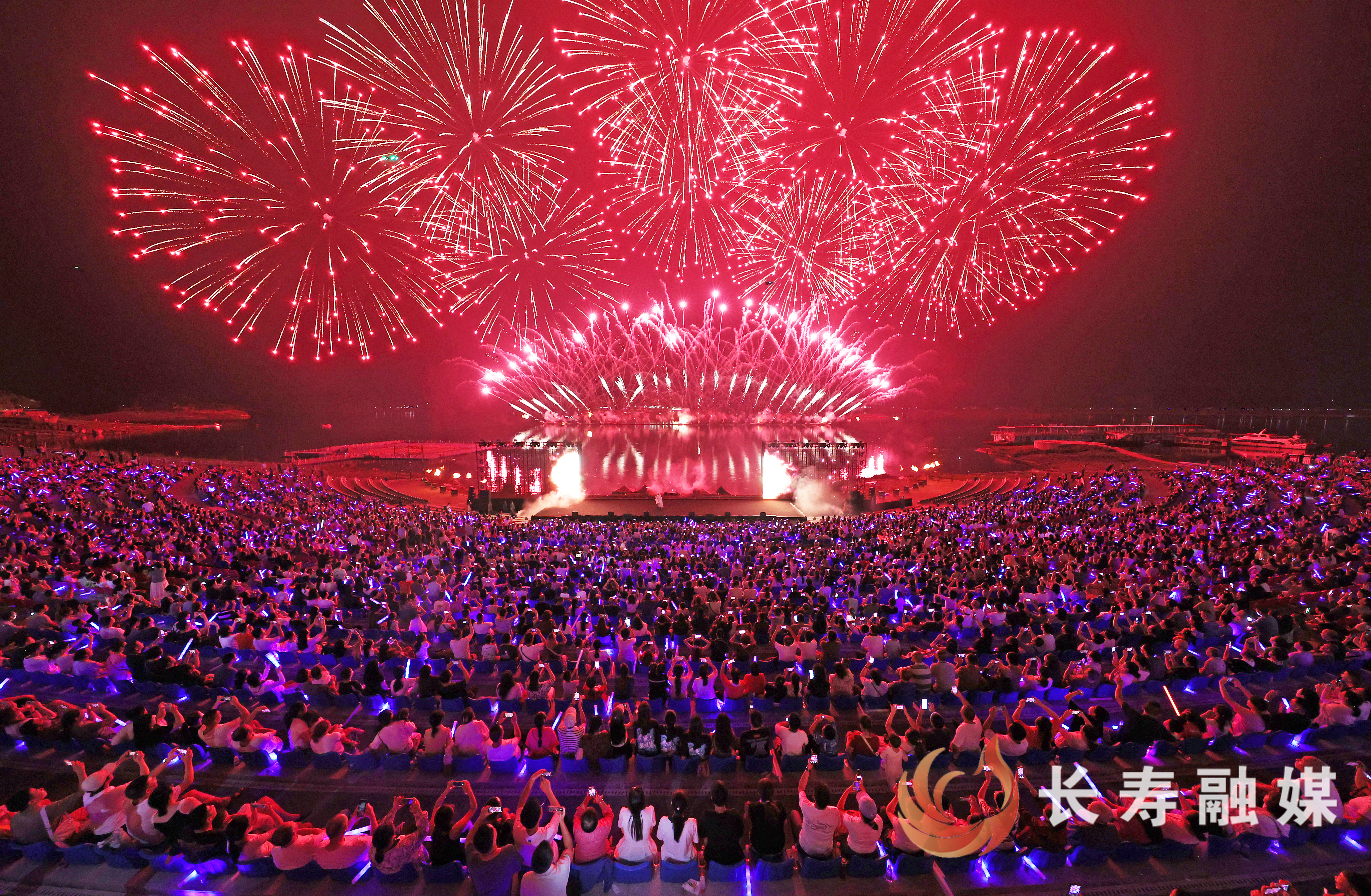 重庆天空剧院项目发布会暨文旅招商推介会在长举行 (4)