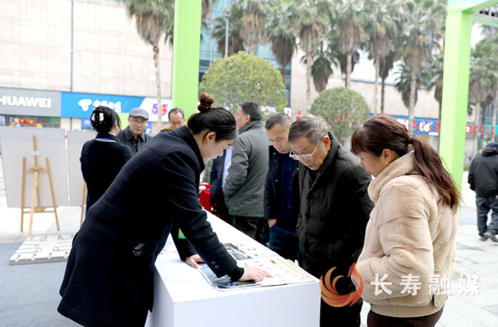 长寿春期房交会第二天人气持续攀升 (1)