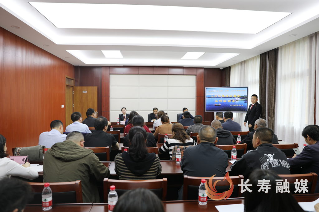 长寿创新代表履职“六推”工作法 让公平正义照进田间地头 (2)