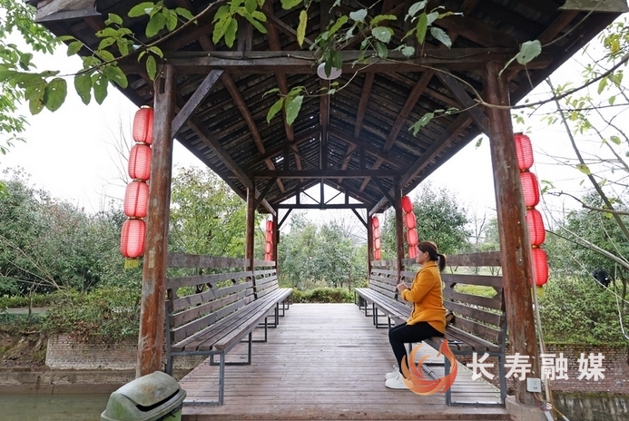 李伟1