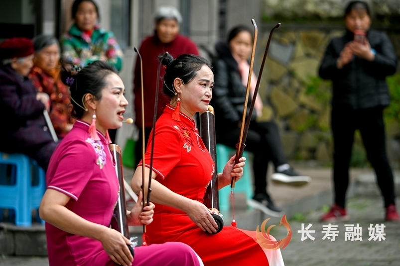 “春风如你 熠熠芳华”三八节文艺汇演2