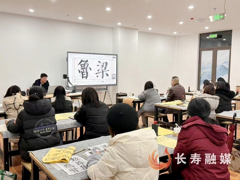 职工夜校再启程 解锁全新“夜生活”2