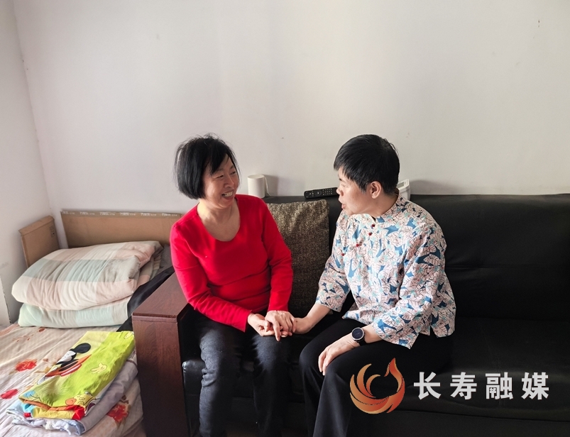 市妇联主席彭烨一行来长调研妇女儿童工作2