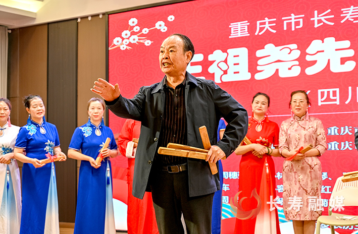 “金钱板”非遗技艺再添新传人 (3)