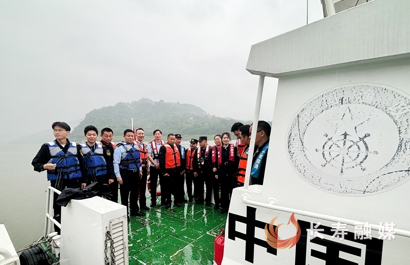 長涪合作打擊共管水域違法行為