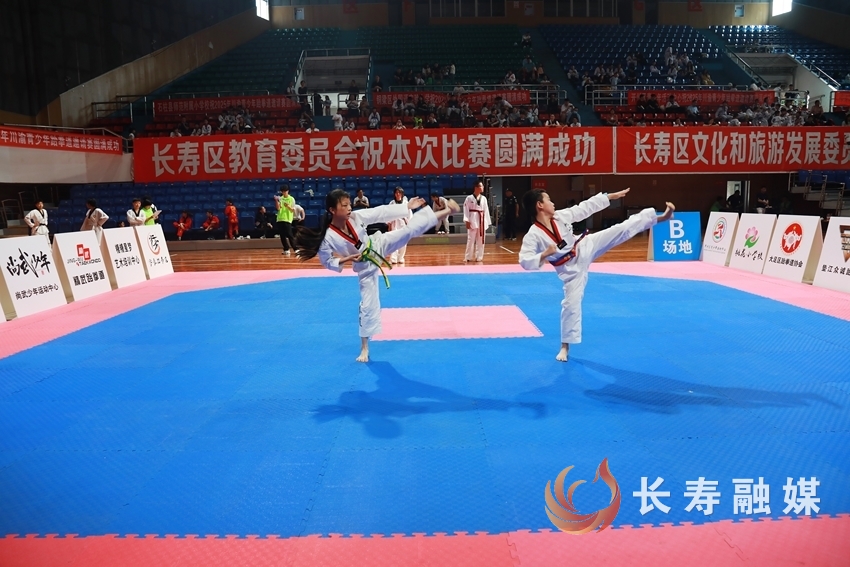 “拳”力出击!三省跆拳道选手震撼开打3