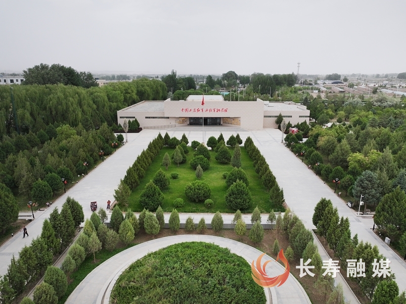 长寿退役军人志愿者赴高台县缅怀先烈
