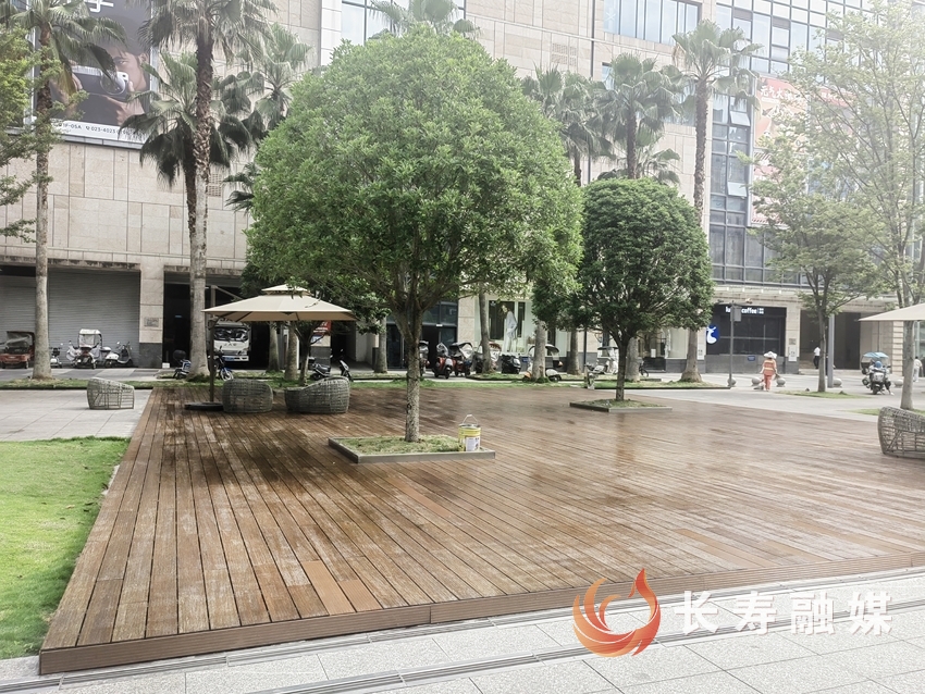 时代广场市政设施集中维修项目建设如火如荼2