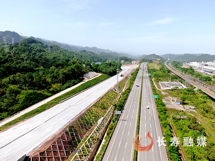 江长项目(长寿段)多个重大施工节点快速推进 (2)