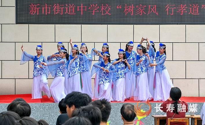 新市中学庆六一 (1)