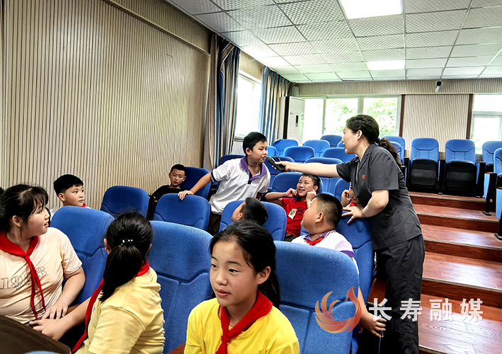 法治课堂进新市街道中心小学 (2)