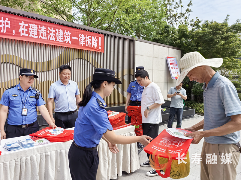 长寿：违建宣传进小区 提升小区综合品质