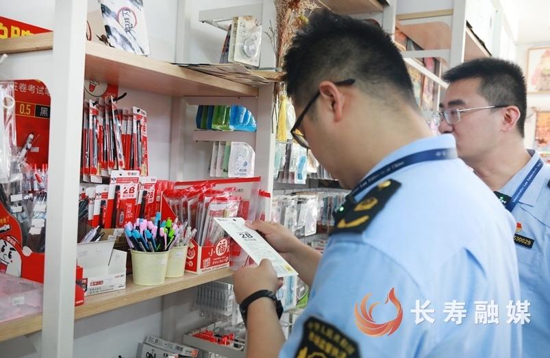 专项检查守护考生“舌尖上的安全”3