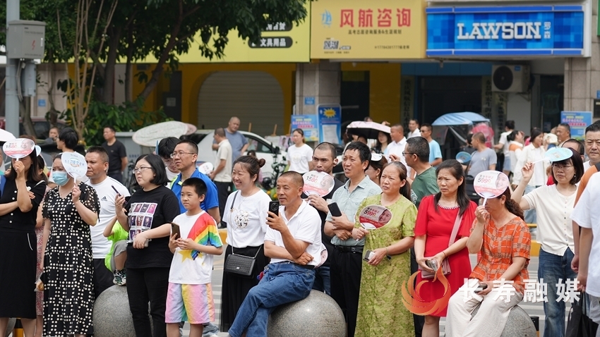 组图｜考场外的守护2