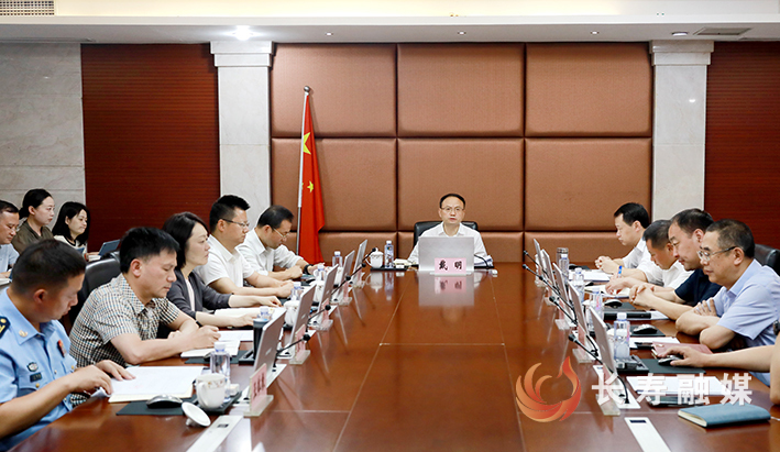 区政府召开第145次常务会议