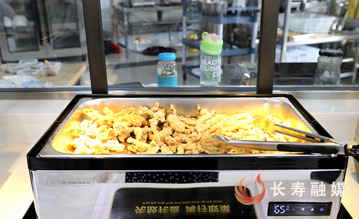 长寿社区食堂的烟火日常与破局探索 (4)