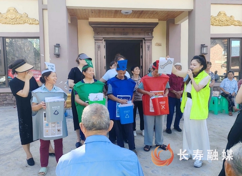 八颗丰胜村：开展人居环境整治活动