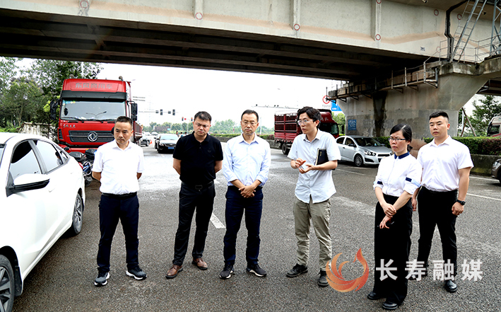 刘朝煜带队检查地质灾害隐患点安全工作 (2)