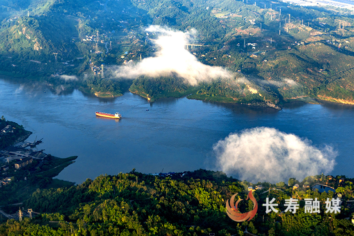 长江黄草峡云雾+袁志龙