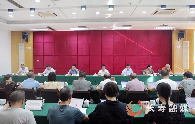 区人大常委会党组专题学习市委六届七次全会精神