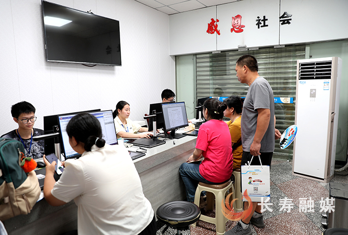 我区扎实推进生源地信用助学贷款工作 (1)