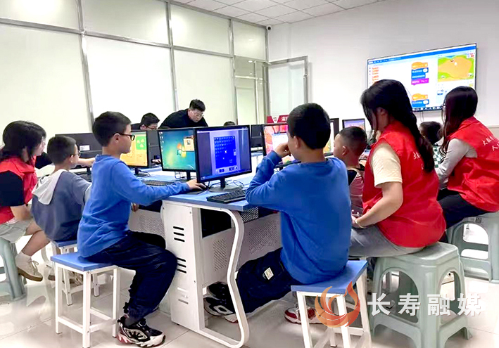 凤城街道筑牢保障网为困境儿童撑起温暖晴空 (2)