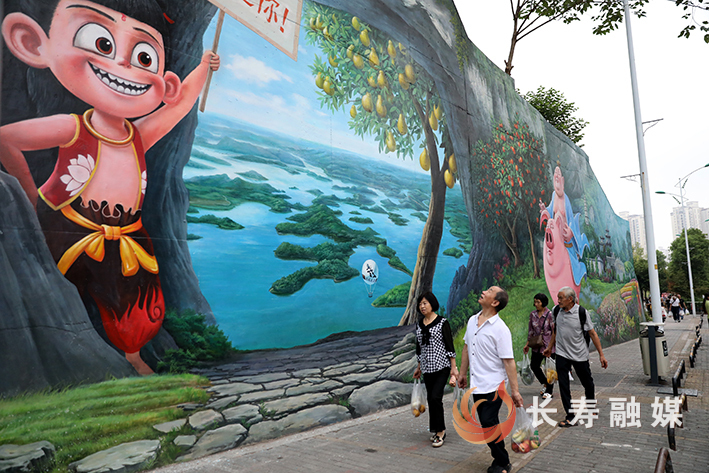 多彩墙绘扮靓城市公共空间 (5)