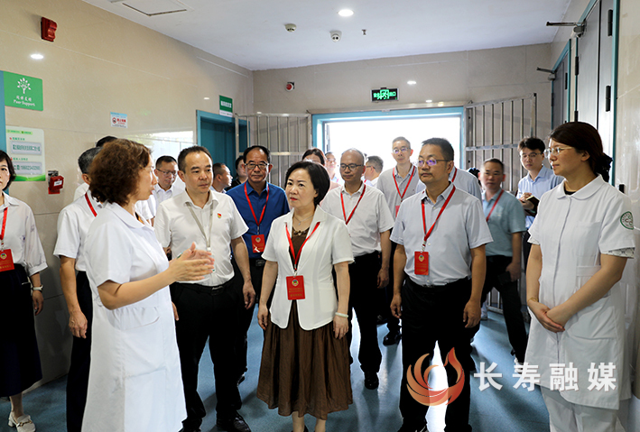 区政协视察区精神卫生中心创建三甲精神专科医院工作 (2)