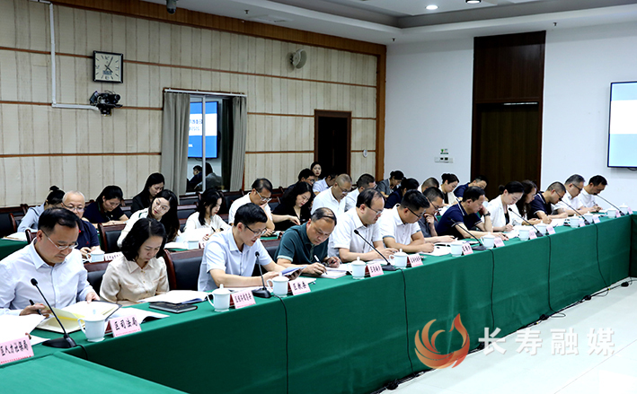 区委教育工作领导小组2025年第三次会议召开 (2)