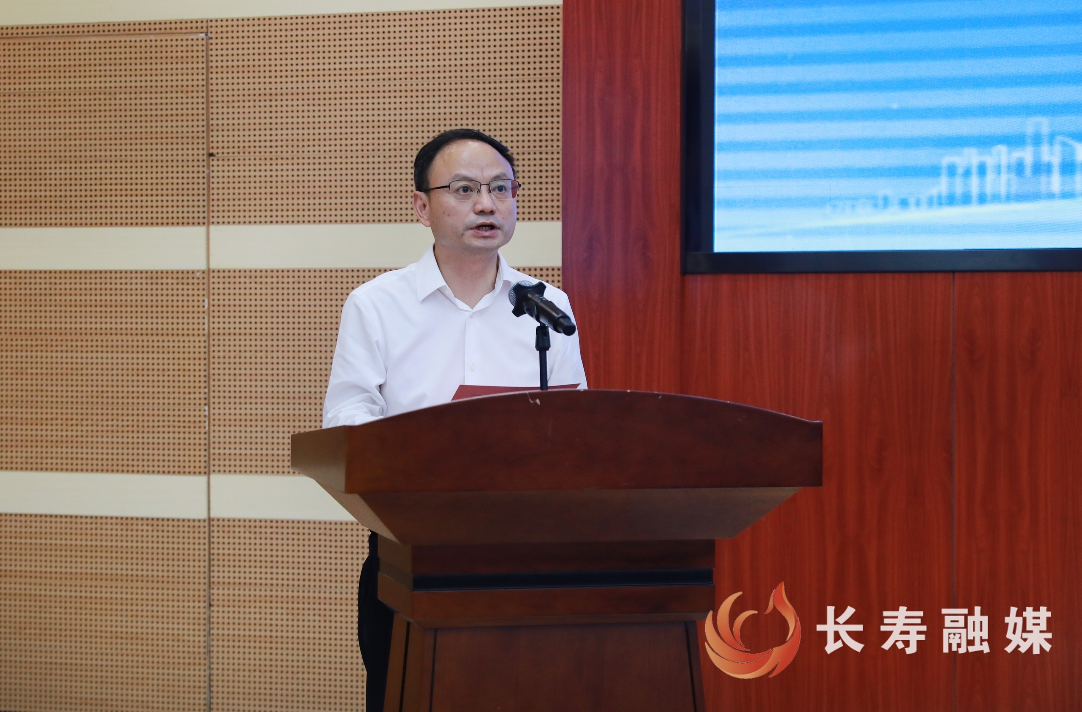长寿区与重庆银海融资租赁有限公司签署战略合作协议2
