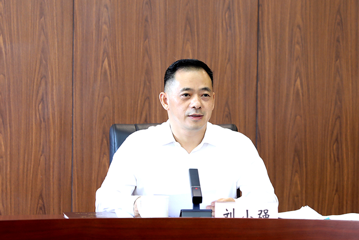 区委理论学习中心组(扩大)专题学习会 (2)