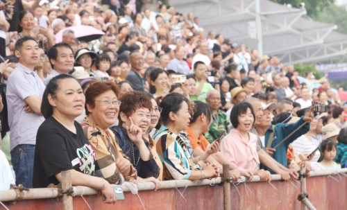 Cropped by 华龙芯 2025-05-18 23:50:14
