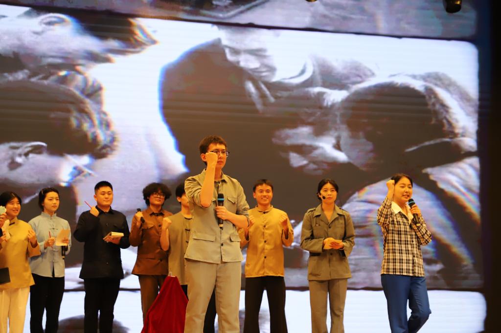 4 第一块大规模集成电路成功研制