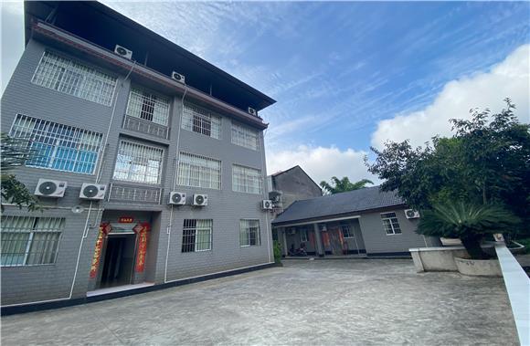 八一路社区干净整洁的农家小院。通讯员 陈刚 摄1