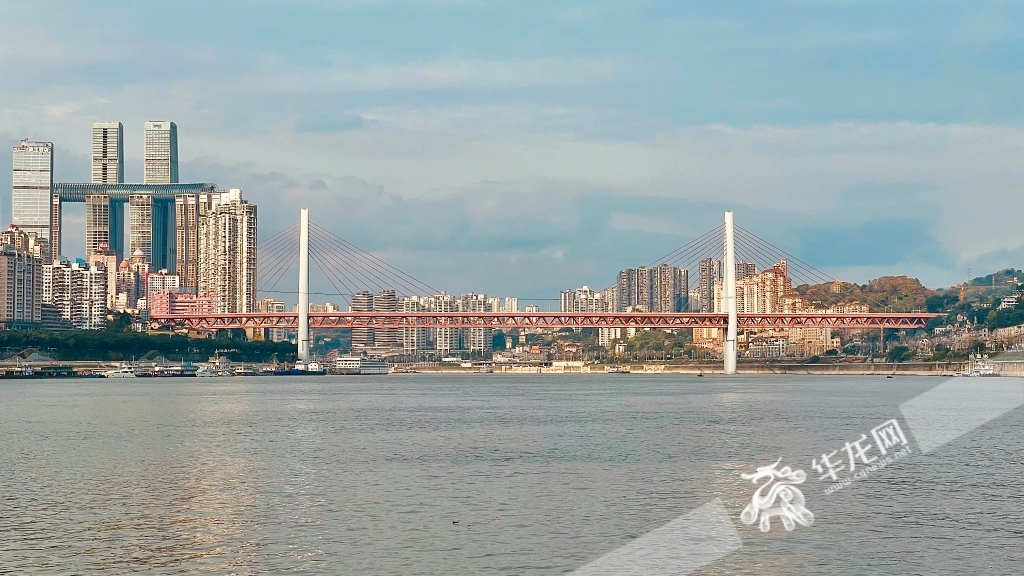通过新城建，重庆将打造一座宜居、绿色、安全、智慧、人文的城市。华龙网-新重庆客户端记者 王珏 摄