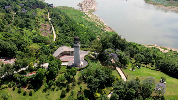 金海湾公园灯塔。重庆市规划和自然资源局供图 华龙网新重庆客户端发
