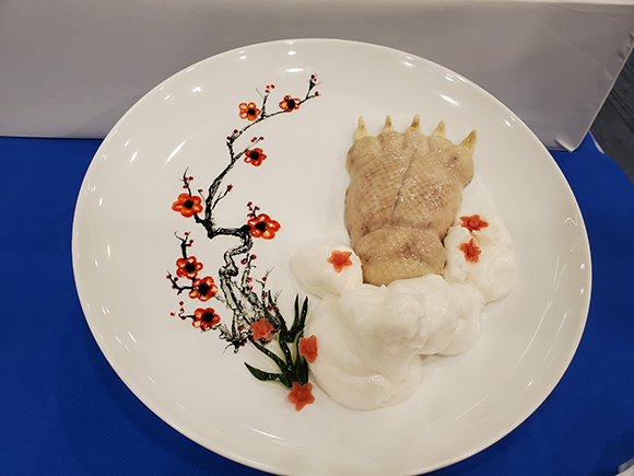 用鸭肉制作的“踏雪寻梅”。受访者供图 华龙网-新重庆客户端发