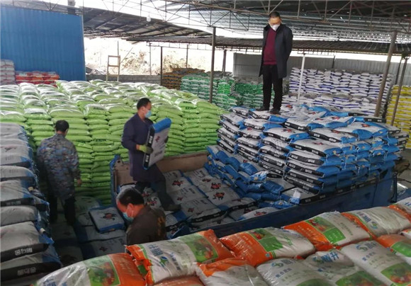 春耕化肥、农药等物资储备。重庆市供销合作总社供图 华龙网发