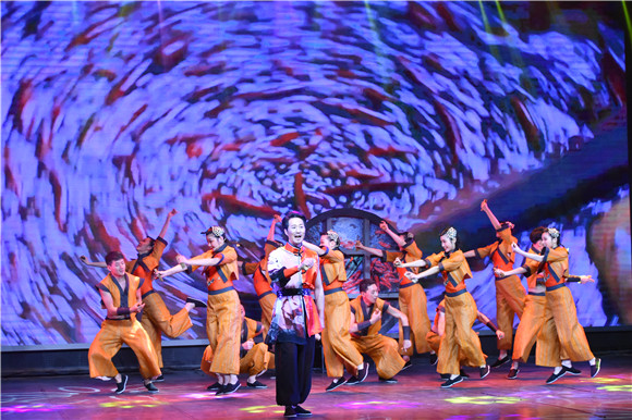 【第二小标】记忆山城系列演出，让观众了解重庆。 重庆市曲艺团供图 华龙网发