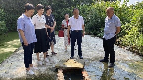 缺水问题困扰了双溪社区村民多年。通讯员 王凯 摄