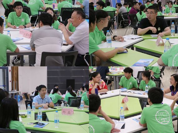 模拟复试现场导师们为备考同学答疑解惑 重庆理工大学供图 华龙网发