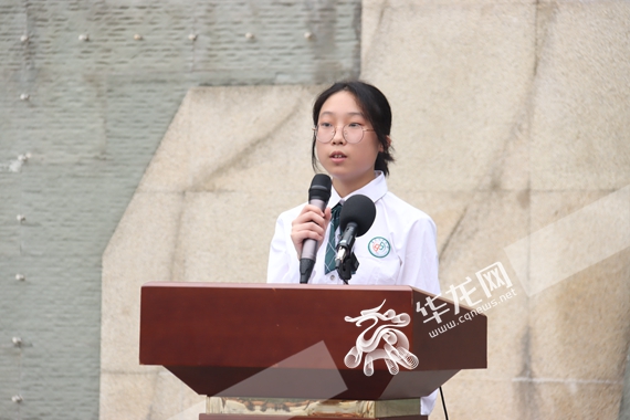 4、学生代表发言 赵桂凯 摄