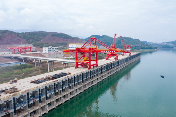 建设中的重庆新生港。忠县交通局供图