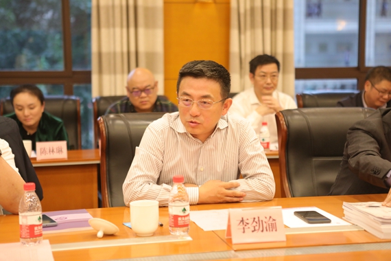 重庆市教委副主任李劲渝讲话 学校供图 华龙网发