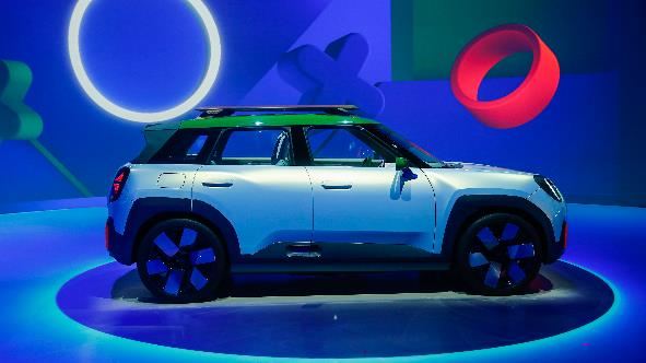 MINI Concept Aceman现身上海。 MINI品牌供图 华龙网发