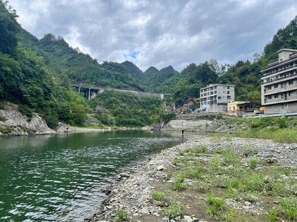 杜有刚救人的河流。城口县委宣传部供图 华龙网发